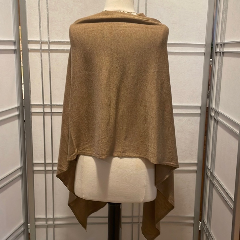 *NWT Kerisma Tan Poncho OS - Picture 2 of 4
